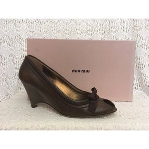 MIU MIU brown leather bow wedges 7.5 EUC w box